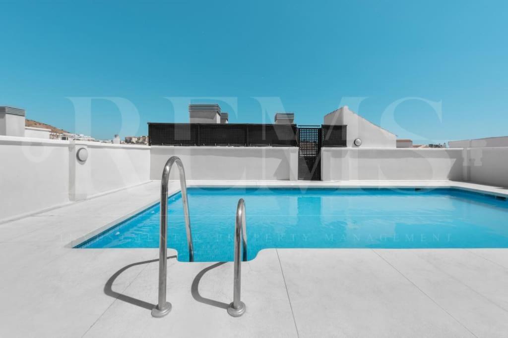 Relaxing Apartment With Parking In The Center By Rems Malaga Exterior photo